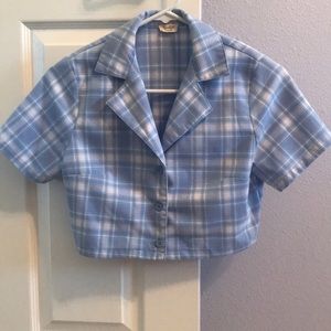 Brandy Melville  button up cropped collared shirt